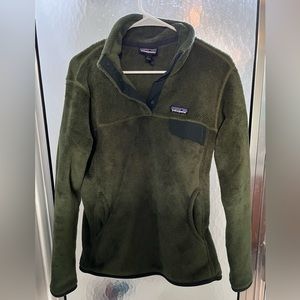 Patagonia olive green fuzzy snap pullover.